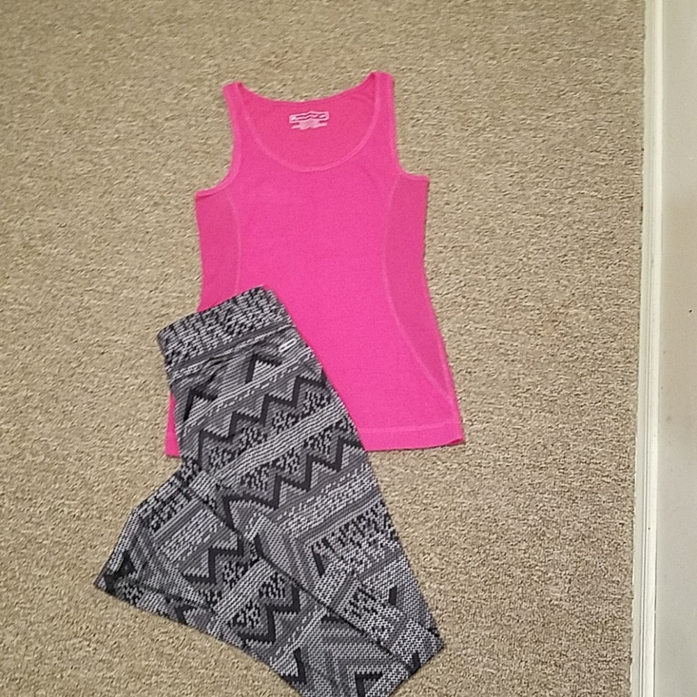 Tek Gear workout top